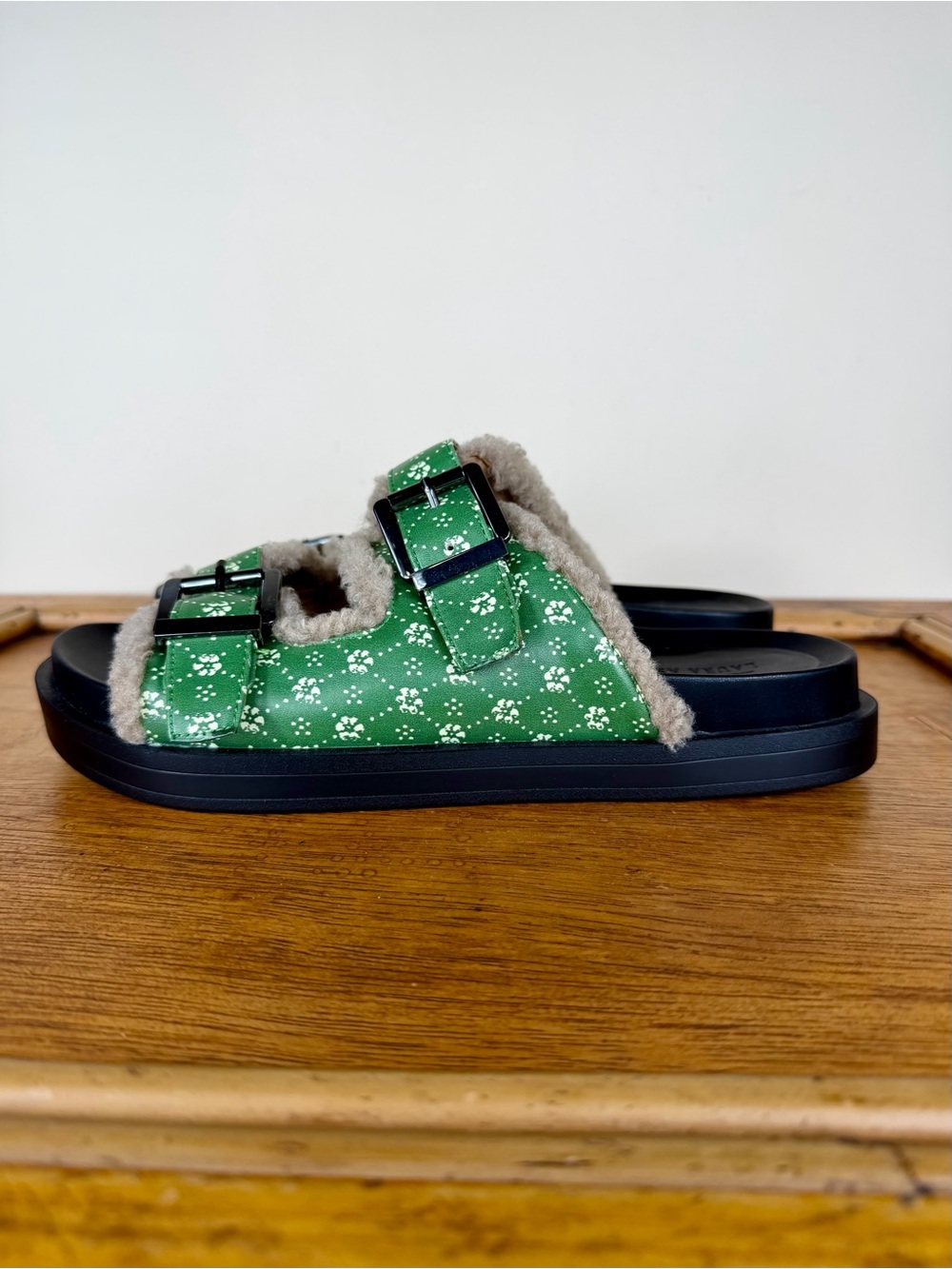 NEW AEROSOLES Aware X Laura Ashley Olivia Green Floral Faux-Fur Sandals Size 8